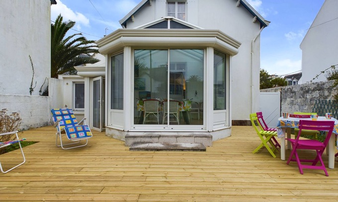 Concarneau Ski Chalet | 110 m from the beach, house for 6 people
