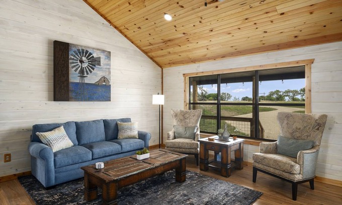 Grapetown House | 112 m² House ∙ 2 bedrooms ∙ 6 guests