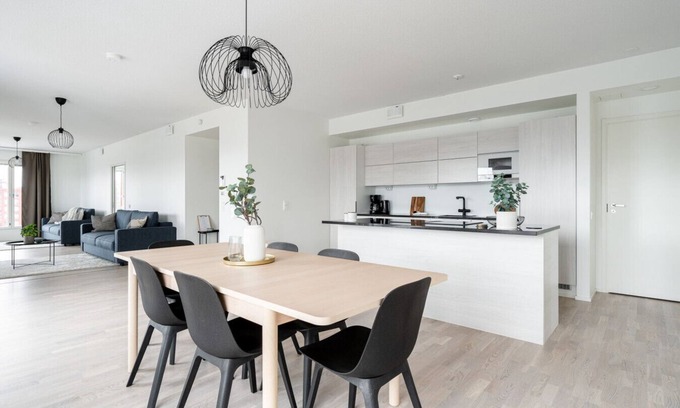 Tampere Apartment | 118m2 2BR Modern Apt with Sauna & Two Balconies