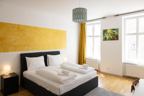 Simmering Apartment | 120 m2 Sunny & Calm Long-Term Apartment with Free Parking
