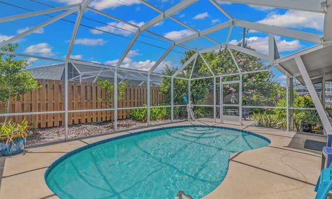 Ocean Grove Terrace House | 122 Ocean Grove. Beach House! 5 Min 2 Sand! Heated Pool! Hot Tub! Discounts!