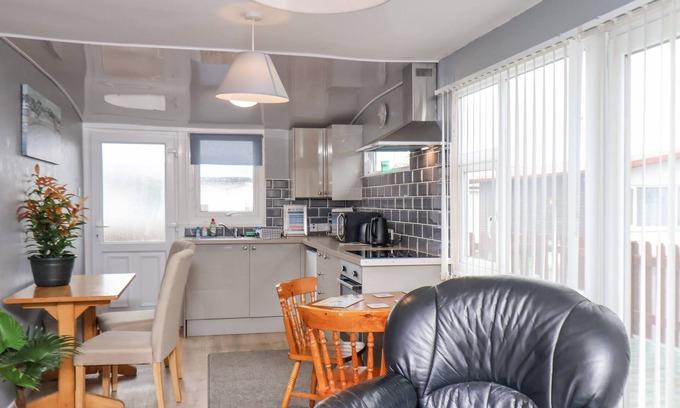 Bridlington Cottage | 126 Seaside Getaway