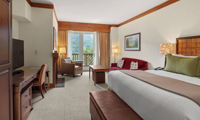 Stowe Area Cabin | #1421 | Studio | Amazing Full Mountain Views | Fourth floor