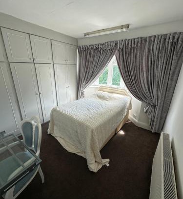 Derby House | 144 Warwick Ave