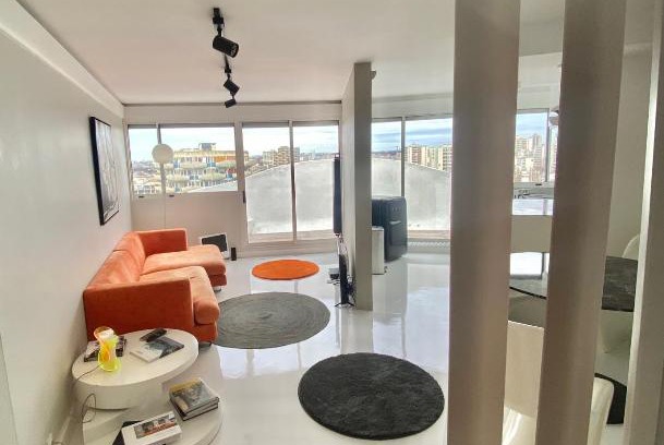 Quartier du Palais Apartment | 14eme et der étage "Arty" avec 2 chambres et vue panoramique !