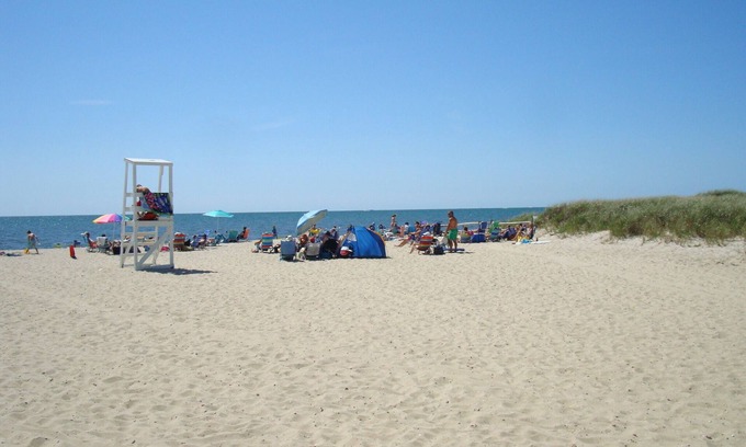 West Dennis Cottage | 15% off Third house from South Village Beach *great family vacation on Cape Cod