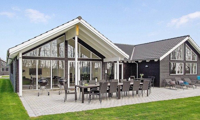 Olpenitz House | 18 person holiday home in Hasselberg
