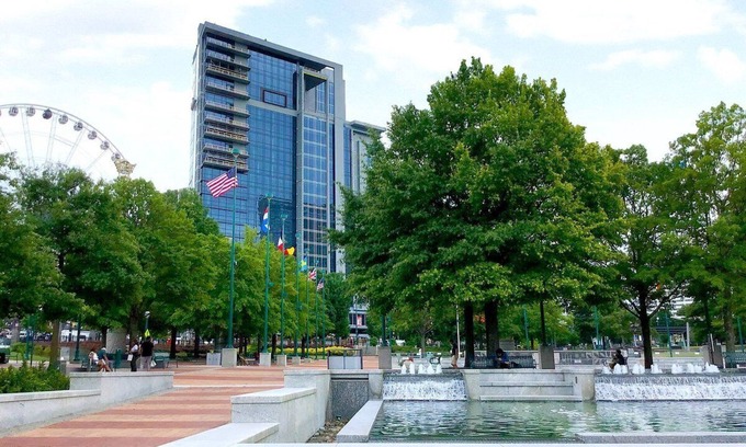 Downtown Atlanta Resort | 1BD/Atlanta - Downtown w/Rooftop Pool and Pool Bar!
