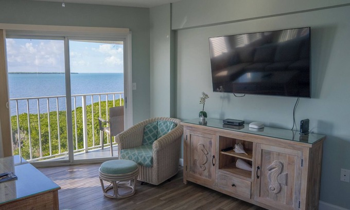 Tavernier Condo | 1BR Condo w/Ocean View, Near Coral Reef Park