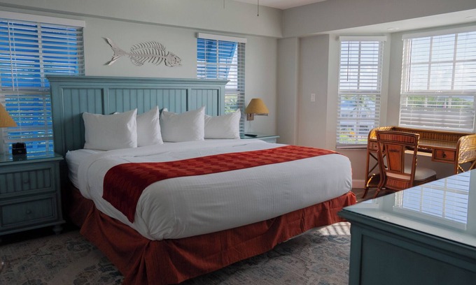 Tavernier Condo | 1BR Condo w/Pool, Beach, Near Coral Reef Park