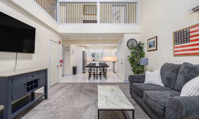Off Broadway Apartment | 1BR Loft in the Heart of Newport with Parking!