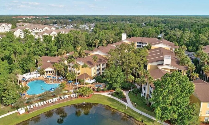 Kissimmee Condo | 1br Suite Condo Theme Parks & Boating!