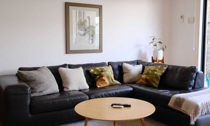 Rose Park House | 1km to City & The Parade | Carport+Patio+BBQ