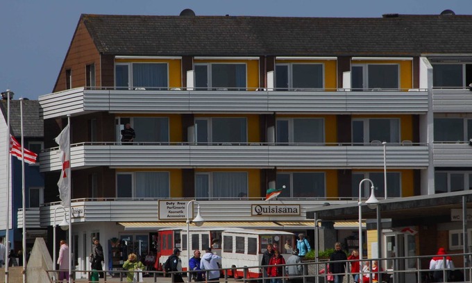 Helgoland House | 1st apartment, house Quisi /balcony - Hotel Quisisana