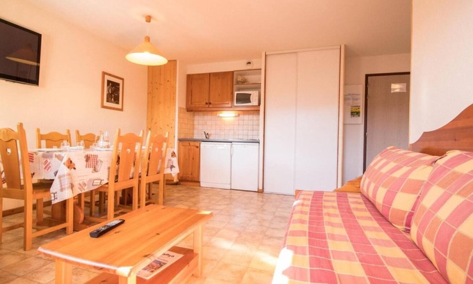 Aussois Apartment | 1st floor, balcony, tv, ski locker, 40m², Aussois