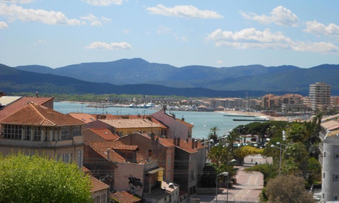 Saint-Raphael Apartment | 2/3-room apartment with mezzanine, center, sea view, saint saint raphaël