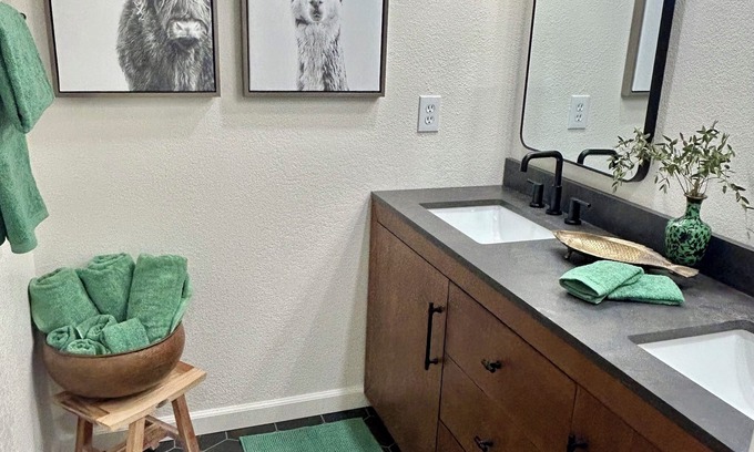 Central Scottsdale Condo | 2 Bdrm 2 bath condo-ground floor pool Scottsdale McCormick Ranch Rancho Antigua