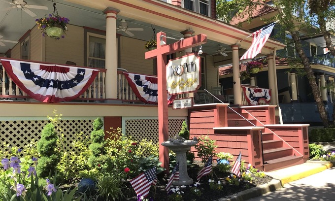 Cape May Condo | 2 Bdrm Condo-In Victorian Cape May-1/2 Block to Beach-Sleeps 6