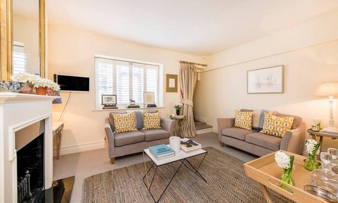 Campden Apartment | 2-Bed Apartment, Notting Hill