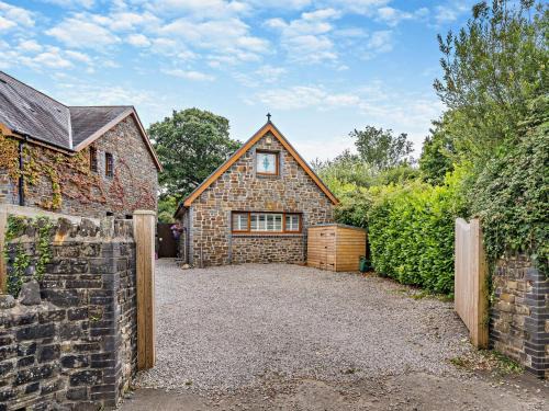 Llanrhidian Higher House | 2 Bed in Gower 95129