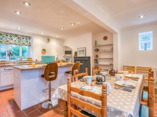 Kelling House | 2 Bed in Kelling NCC92