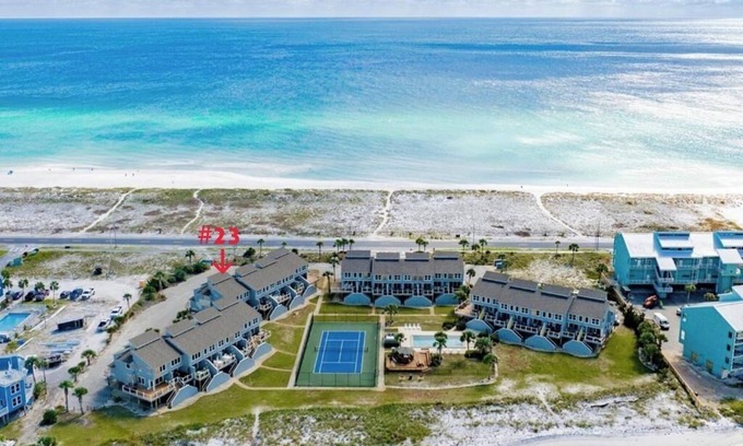 Pensacola Beach House | 2 Bedroom 2.5 Bathroom & Loft #23 San Deluna Townhome Pensacola Beach - Sleeps 9