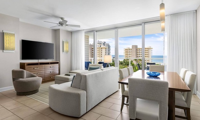 Marco Island Villa | 2 bedroom/2 bath Marriott's Crystal Shores Villa Poolside Floor 6th-15th