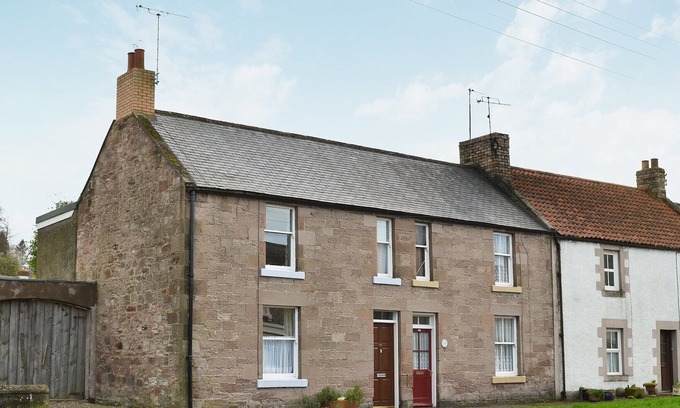Norham Cottage | 2 bedroom accommodation in Norham, near Berwick Upon Tweed