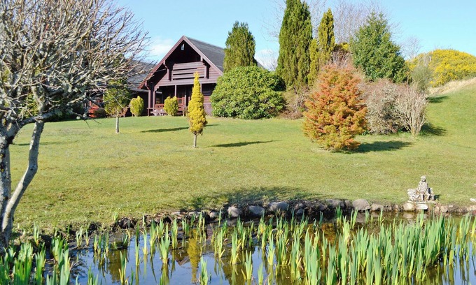 Torcastle Cottage | 2 bedroom accommodation in Banavie, near Fort William