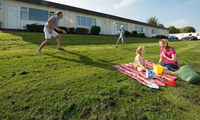 Brixham Ski Chalet | 2 bedroom accommodation in Brixham