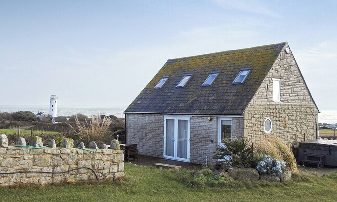 Southwell Cottage | 2 bedroom accommodation in Portland, near Weymouth