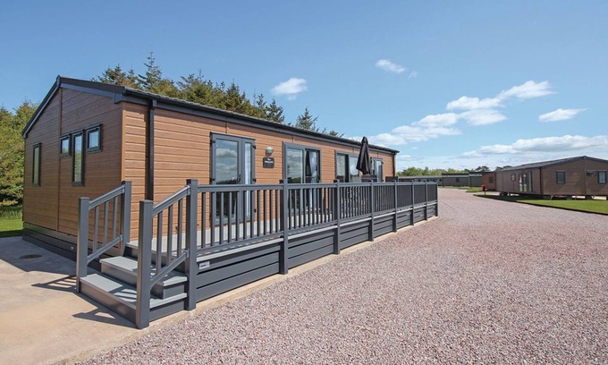 Annan Cabin | 2 bedroom accommodation in Annan