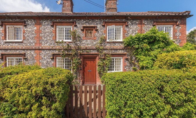 Letheringsett Cottage | 2 bedroom accommodation in Letheringsett, near Holt