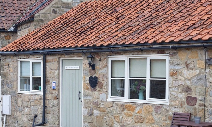 Hutton le Hole Cottage | 2 bedroom accommodation in Hutton-le-Hole, near Kirkbymoorside