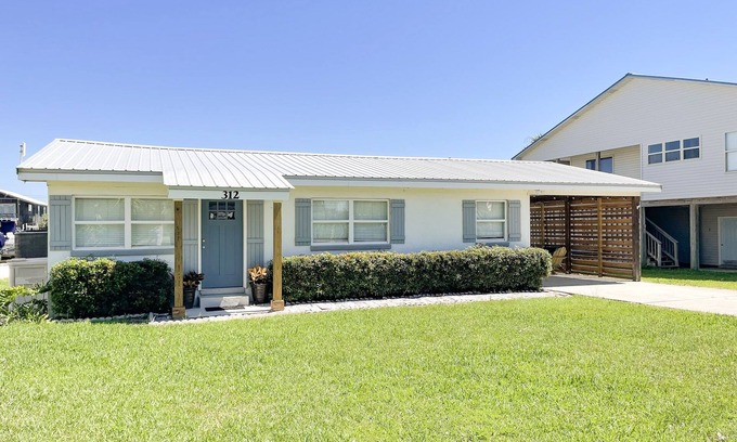 Dauphin Island House | 2 Bedroom Bay Front Home - Monthly Rentals