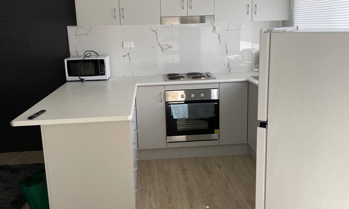 Kewarra Beach House | 2 bedroom beach house with pool