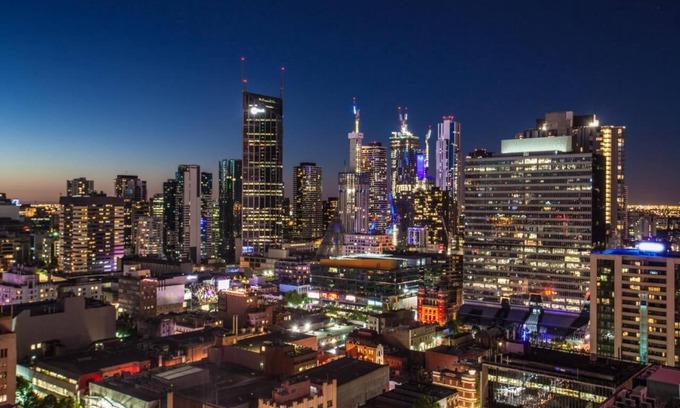 Melbourne Central Business District Apartment | 2 -Bedroom City View Apartment | 67sqm | Collins Street Melbourne CBD Unit 2