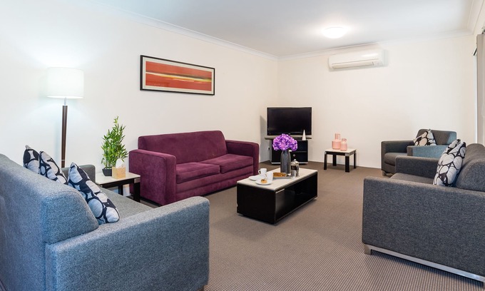 Eastwood Apartment | 2 bedroom executive furnished Apartments accommodation