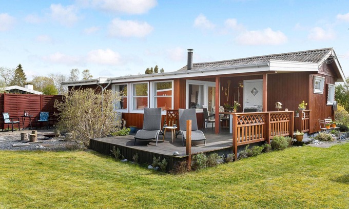 Stege House | 2 bedroom pet friendly home in Stege