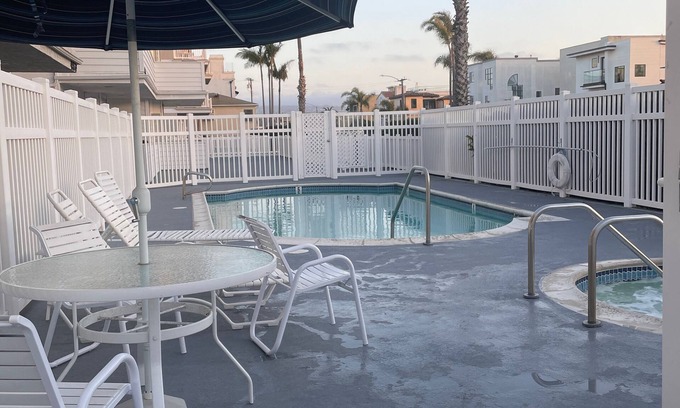 Hermosa Beach Condo | 2 blocks 2 Beach Beautiful Condo with Pool