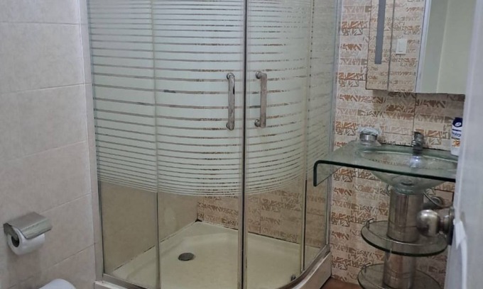Surquillo Apartment | 2 blocks from the train station, close to shopping centers.