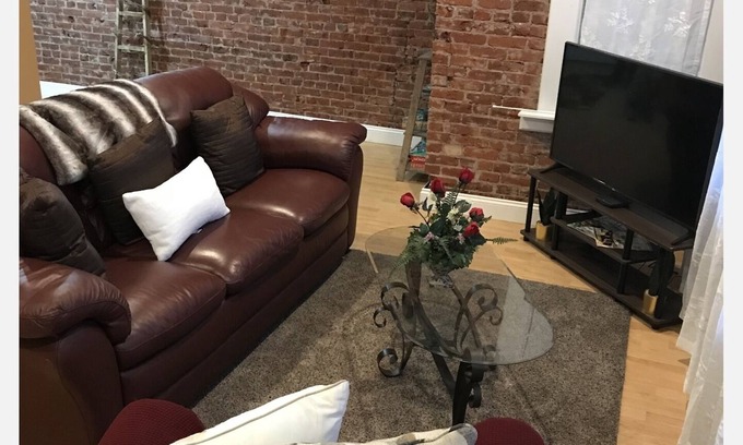 Scranton Apartment | 2 BR Executive w/Iconic Views in Historic Scranton