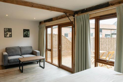 Beccles House | 2 Henham Barns