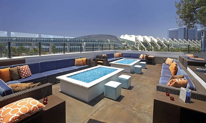 Gaslamp Quarter Hotel | 2 Studios 2 Queen Beds at Hard Rock Hotel San Diego, Petco Park Nearby!