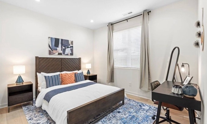 Charlotte House | 2 Unit Modern Apt close to Uptown Charlotte