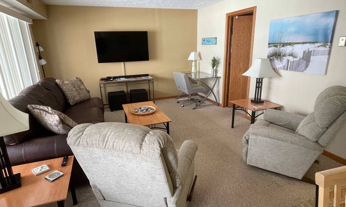 Elk Rapids Condo | #20 ELK RAPIDS BEACH CONDOMINIUM