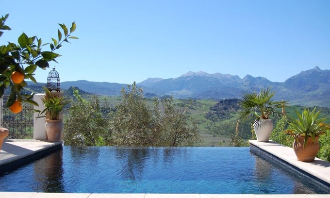 Montecorto House | 20% late-availability discount in October at this stunning mountain hideaway