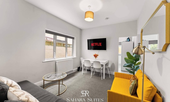 Southsea House | 20% OFF | Stylish 4BR Portsmouth Home | Sleeps 8