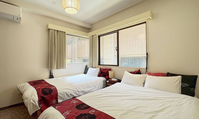 Kanazawa Apartment | 205 Twin room with shower 1 single 1 double Near Kanazawa Castle Park/Kanazawa Ishikawa