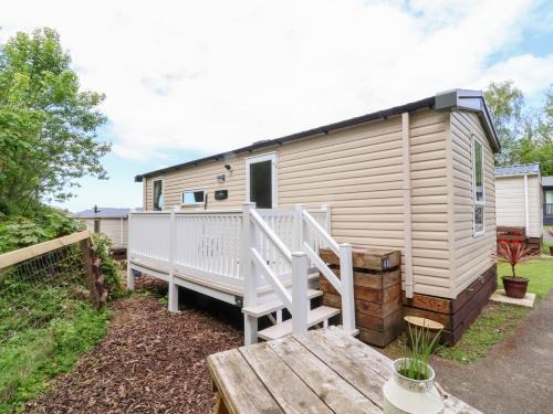 Combe Martin House | 25 Manleigh Park